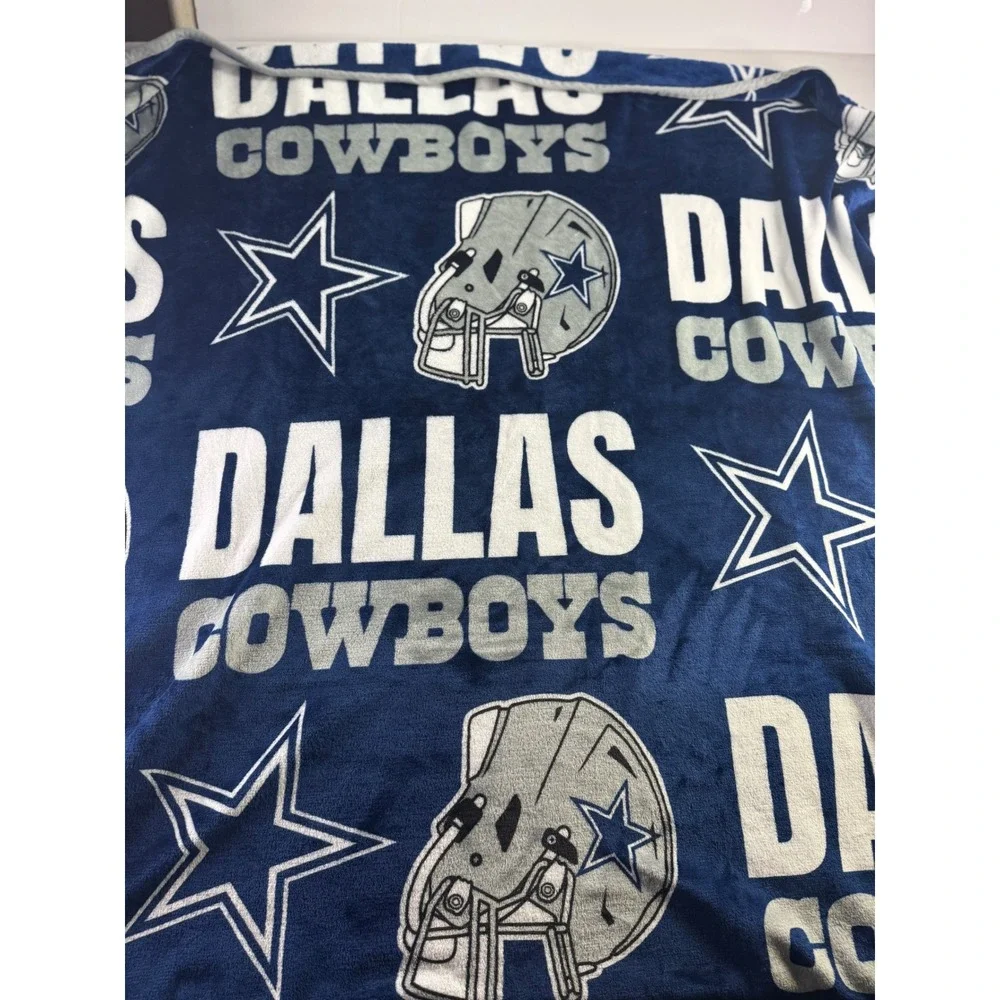 Dallas Cowboys NFL Plush Fleece Throw Blanket Navy Blue Star Helmet Logo 50x60